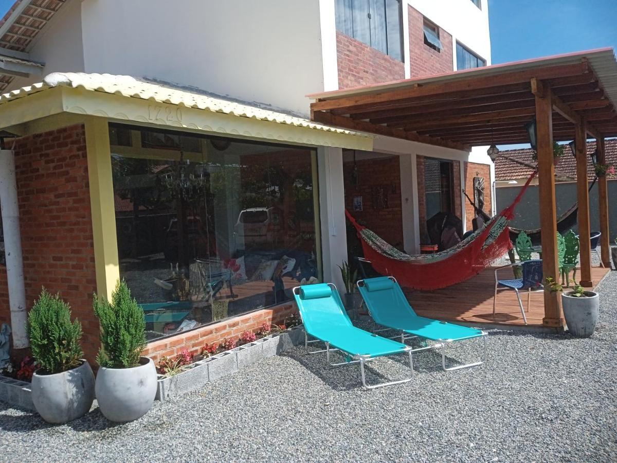 Quintas Da Barra Bnb A 30M Da Praia Balneario Barra do Sul Exterior photo